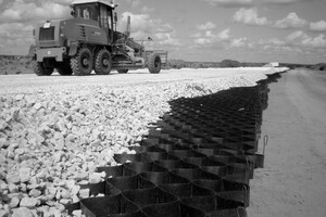 Почему важно обеспечить дренаж в конструкции дорожного полотна